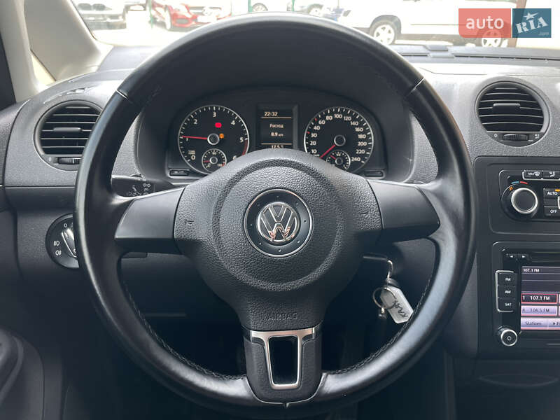 Минивэн Volkswagen Caddy 2015 в Бердичеве