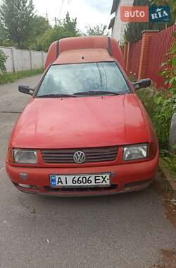 Грузовой фургон Volkswagen Caddy 2003 в Киеве