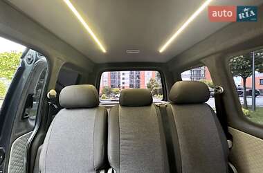 Минивэн Volkswagen Caddy 2010 в 