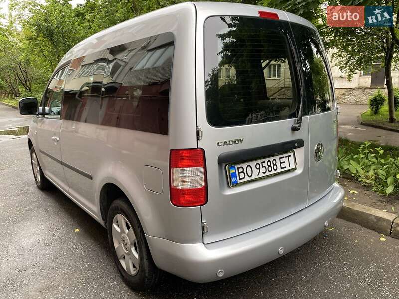 Минивэн Volkswagen Caddy 2010 в Тернополе