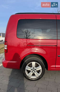 Минивэн Volkswagen Caddy 2013 в 