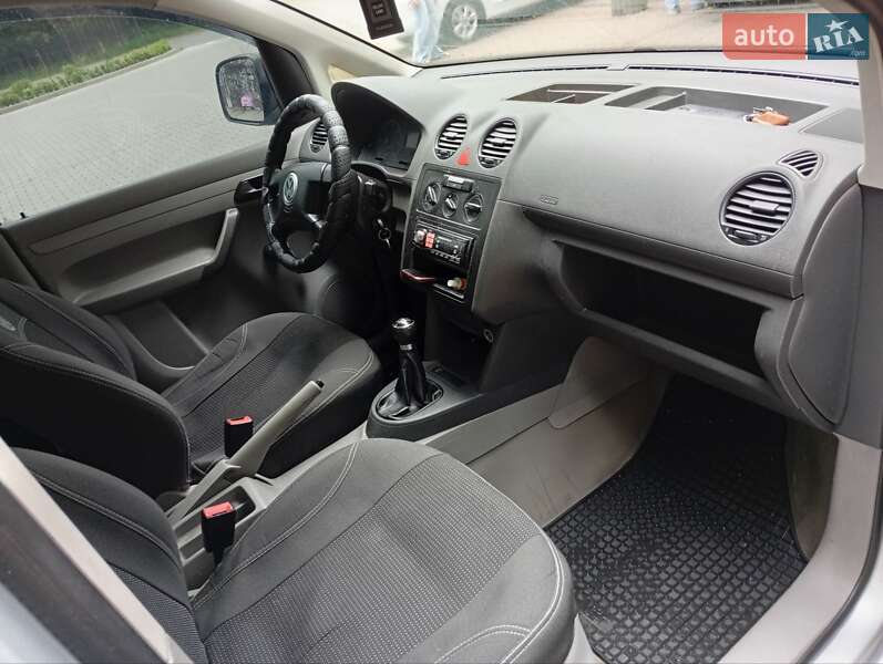 Мінівен Volkswagen Caddy 2004 в Жмеринці