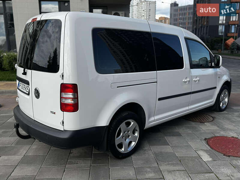 Минивэн Volkswagen Caddy 2013 в Киеве