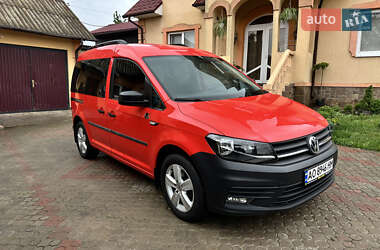 Минивэн Volkswagen Caddy 2017 в Черновцах