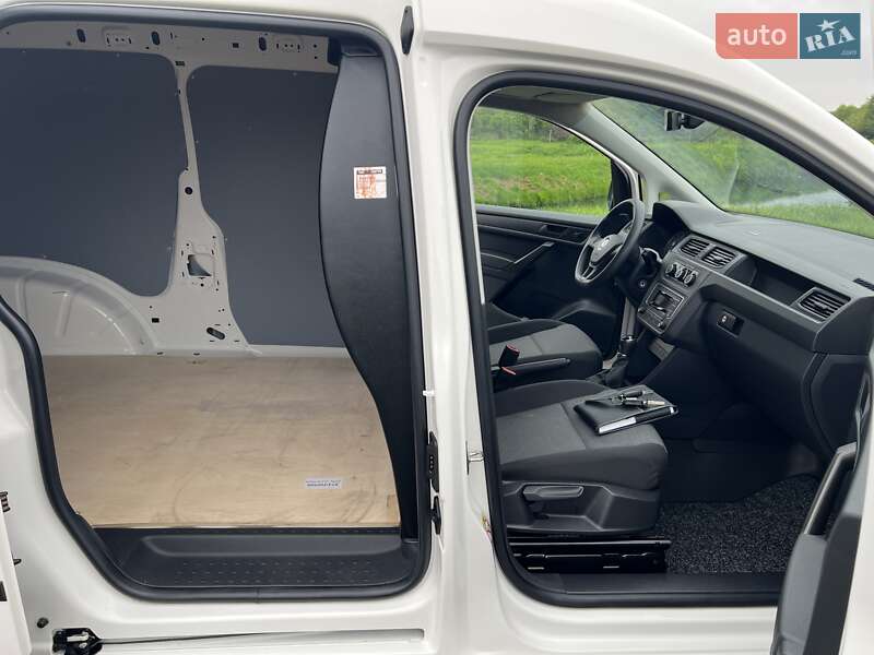 Грузовой фургон Volkswagen Caddy 2020 в Львове
