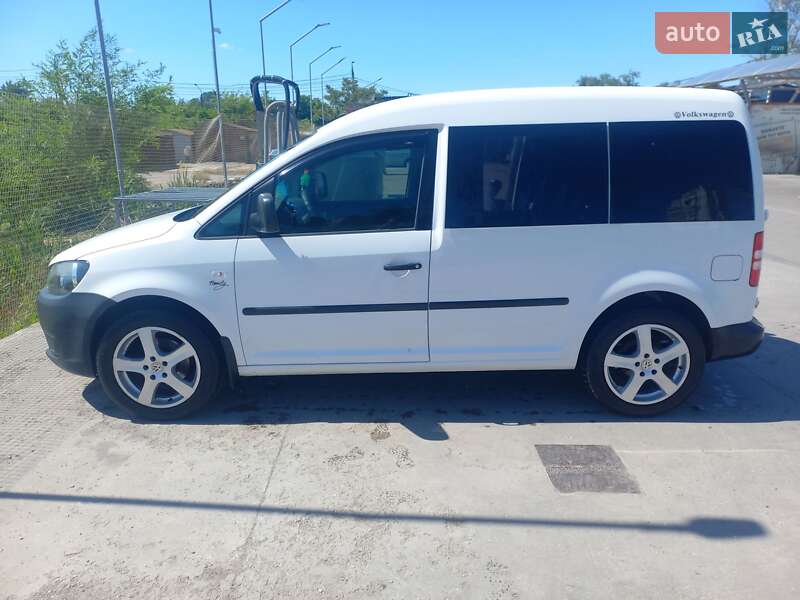 Мінівен Volkswagen Caddy 2012 в Запоріжжі