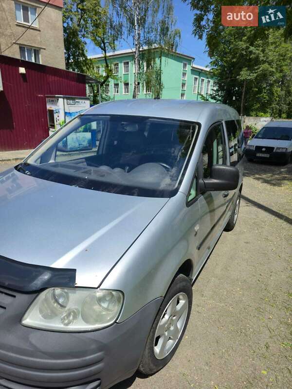 Минивэн Volkswagen Caddy 2005 в Черновцах