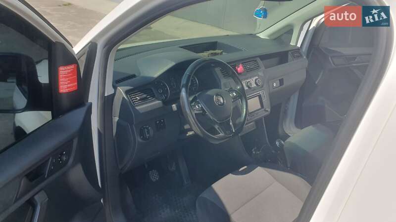 Грузовой фургон Volkswagen Caddy 2017 в Славуте