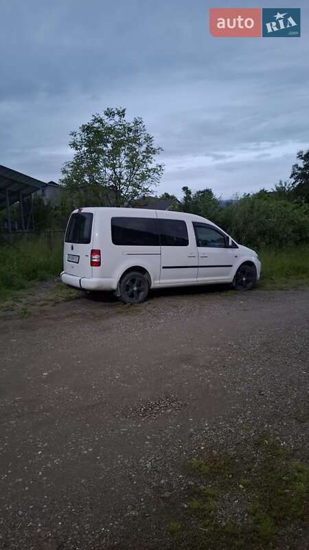 Volkswagen Caddy 2011
