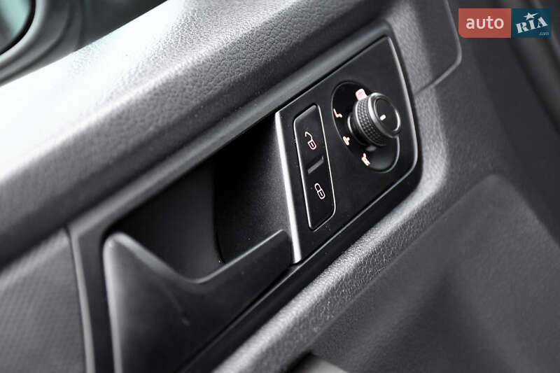 Вантажний фургон Volkswagen Caddy 2018 в Дрогобичі