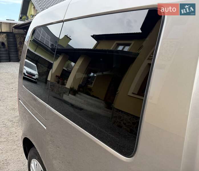 Минивэн Volkswagen Caddy 2017 в Львове