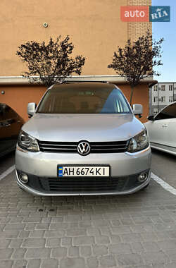 Мінівен Volkswagen Caddy 2011 в 