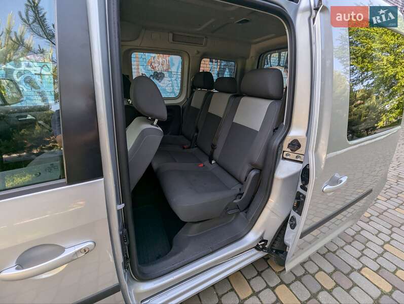 Мінівен Volkswagen Caddy 2014 в Луцьку