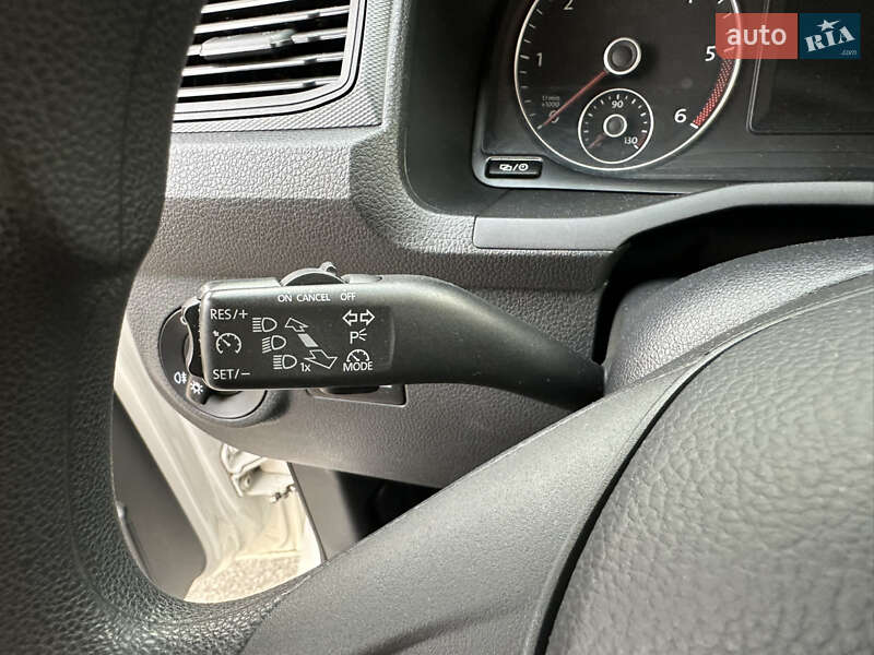 Мінівен Volkswagen Caddy 2017 в Києві