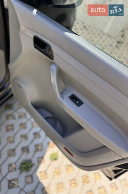 Грузовой фургон Volkswagen Caddy 2009 в 
