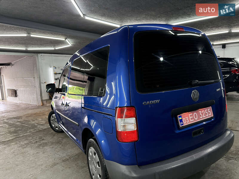 Минивэн Volkswagen Caddy 2006 в Кременце