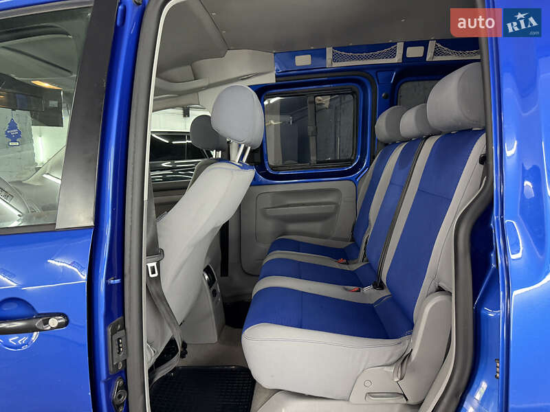 Минивэн Volkswagen Caddy 2006 в Кременце