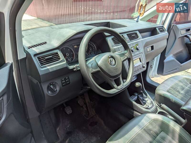 Минивэн Volkswagen Caddy 2017 в Хмельнике