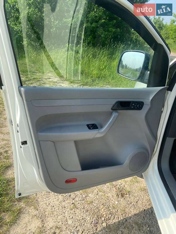 Минивэн Volkswagen Caddy 2007 в Львове фото 12 Минивэн Volkswagen Caddy 2007 в Львове