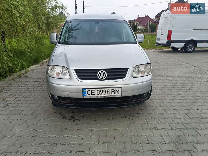 Минивэн Volkswagen Caddy 2010 в Черновцах