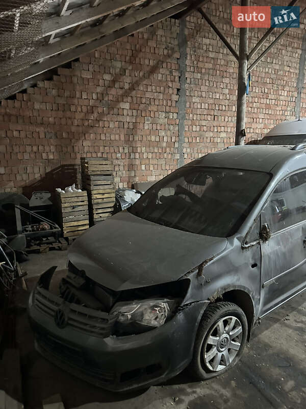 Volkswagen Caddy 2011