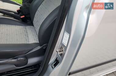 Минивэн Volkswagen Caddy 2011 в 