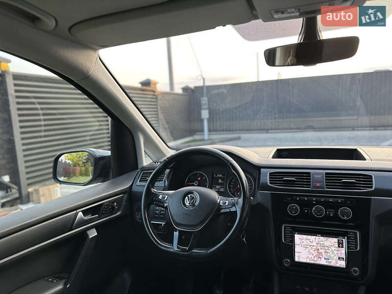 Мінівен Volkswagen Caddy 2015 в Луцьку