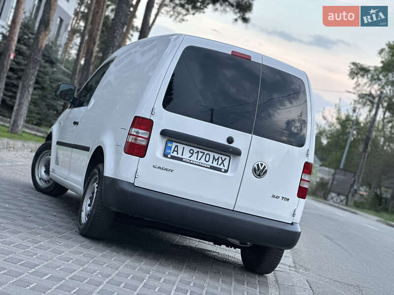 Грузовой фургон Volkswagen Caddy 2013 в Киеве