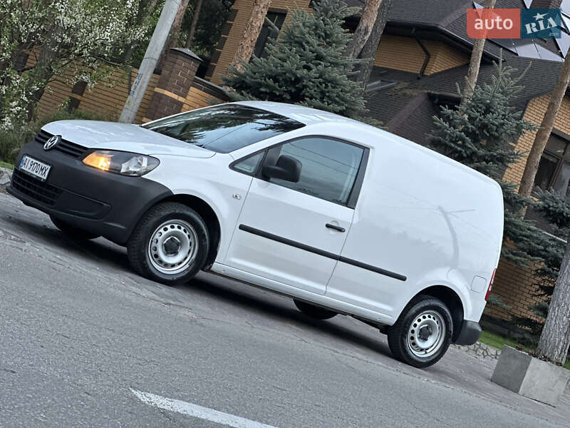Грузовой фургон Volkswagen Caddy 2013 в Киеве