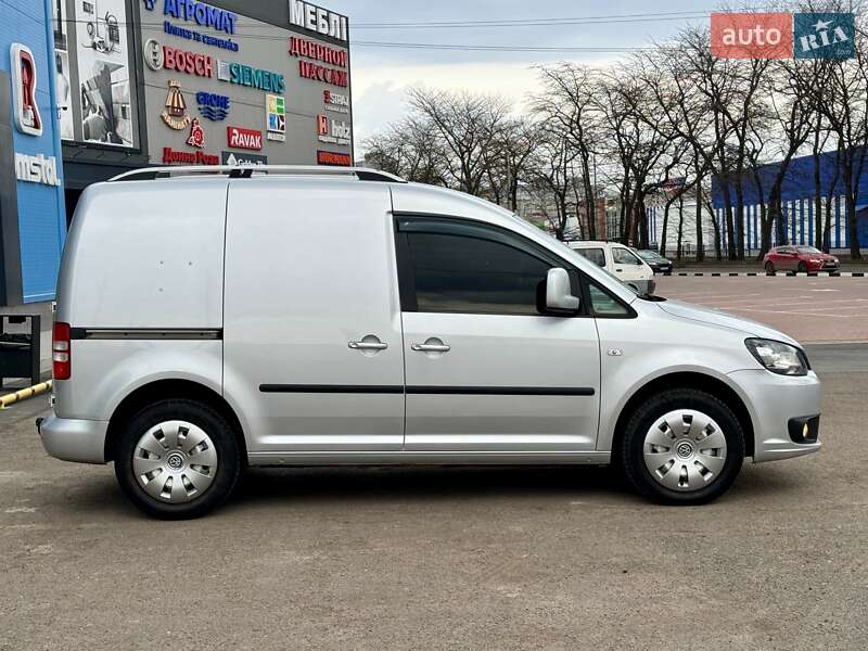 Грузовой фургон Volkswagen Caddy 2016 в Одессе
