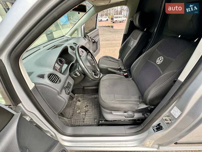 Грузовой фургон Volkswagen Caddy 2016 в Одессе