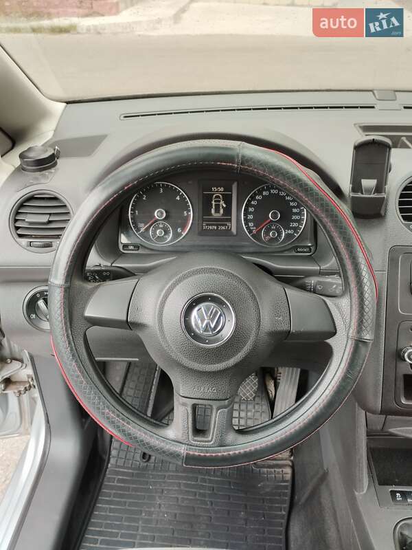 Вантажопасажирський фургон Volkswagen Caddy 2012 в Білій Церкві