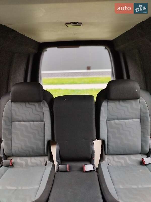 Вантажопасажирський фургон Volkswagen Caddy 2012 в Білій Церкві