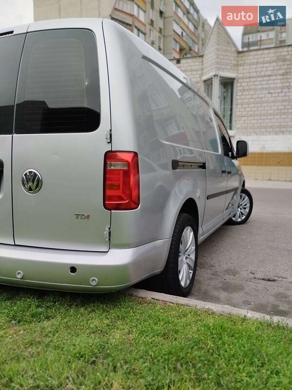 Вантажопасажирський фургон Volkswagen Caddy 2012 в Білій Церкві