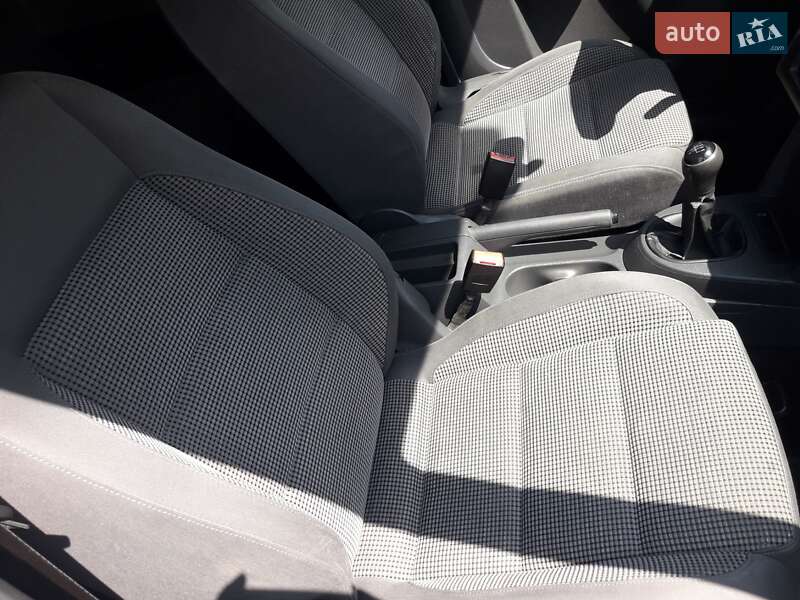 Минивэн Volkswagen Caddy 2013 в Костополе фото 20 Минивэн Volkswagen Caddy 2013 в Костополе