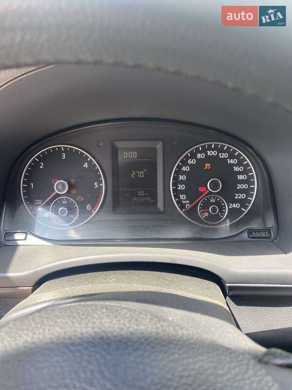 Мінівен Volkswagen Caddy 2012 в Дніпрі