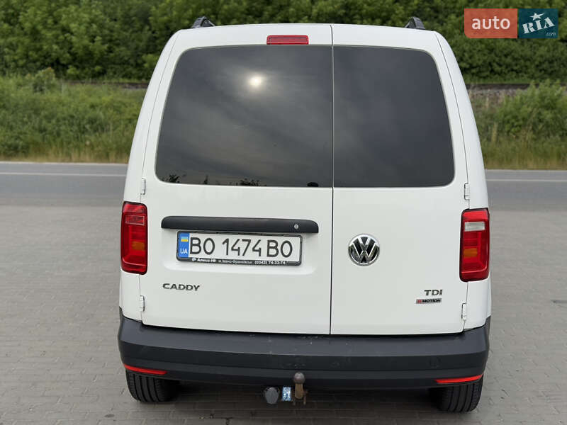 Вантажний фургон Volkswagen Caddy 2015 в Теребовлі