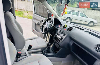 Грузопассажирский фургон Volkswagen Caddy 2004 в 