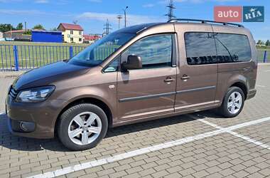 Минивэн Volkswagen Caddy 2013 в Нововолынске