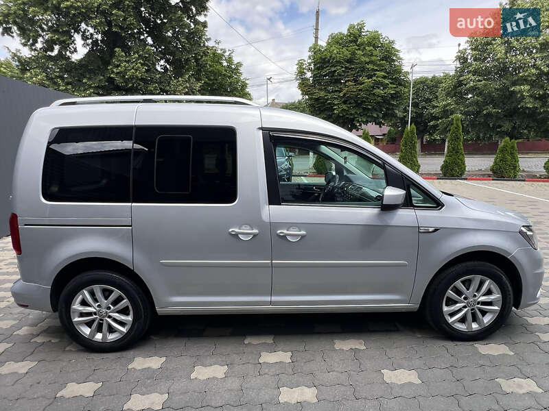 Минивэн Volkswagen Caddy 2017 в Черновцах