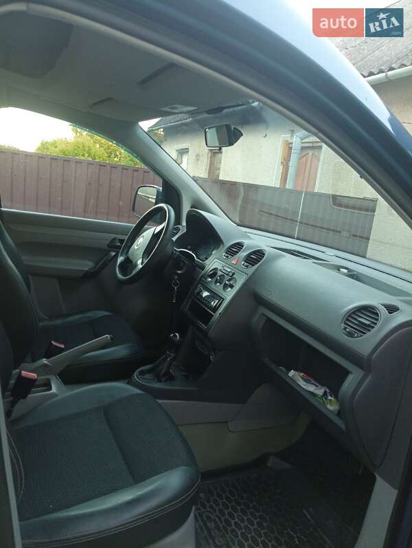 Минивэн Volkswagen Caddy 2006 в Чорткове