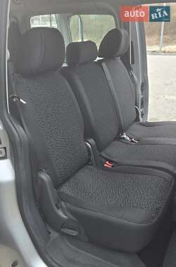 Минивэн Volkswagen Caddy 2011 в 