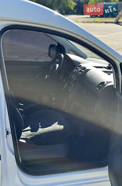 Грузовой фургон Volkswagen Caddy 2011 в 