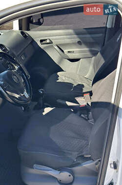 Грузовой фургон Volkswagen Caddy 2011 в 