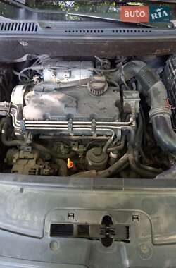 Минивэн Volkswagen Caddy 2005 в 