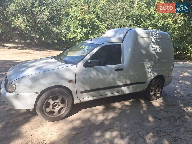 Пикап Volkswagen Caddy 2002 в Днепре