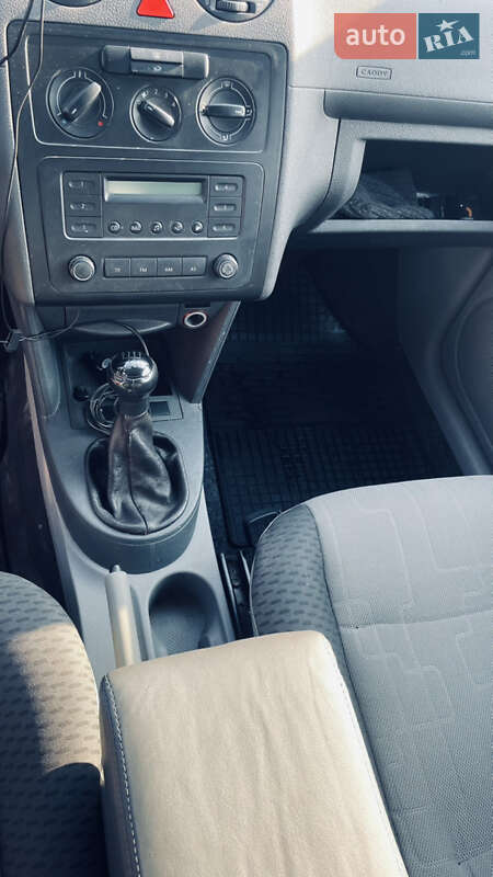 Минивэн Volkswagen Caddy 2005 в Чернигове