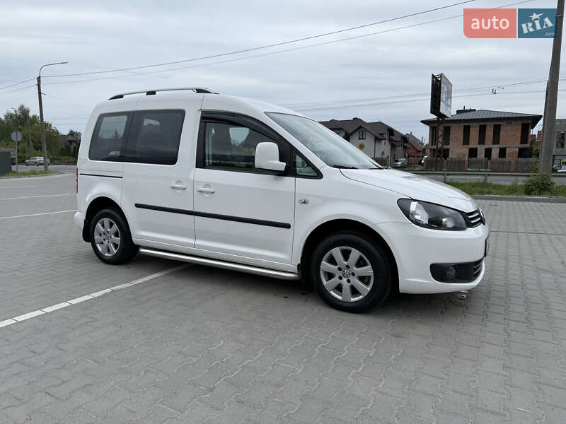 Минивэн Volkswagen Caddy 2015 в Луцке