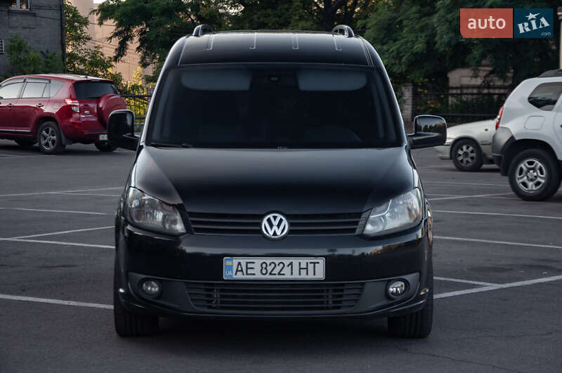 Грузовой фургон Volkswagen Caddy 2011 в Каменском