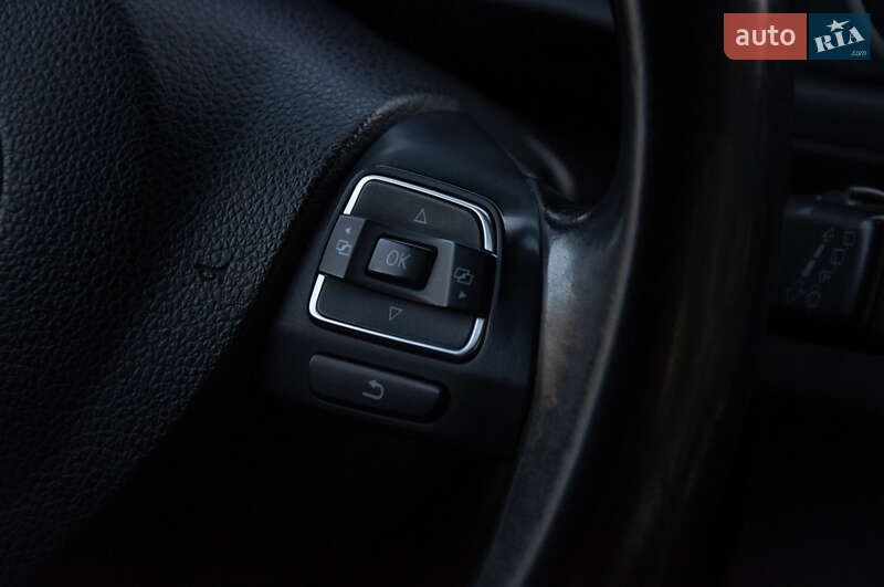 Грузовой фургон Volkswagen Caddy 2011 в Каменском